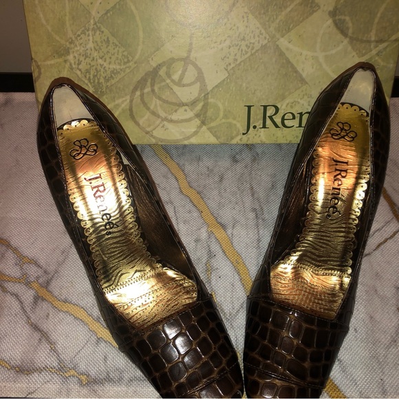 J Renee Matte Croc; nice and classy for the workplace; very comfortable - Picture 12 of 14